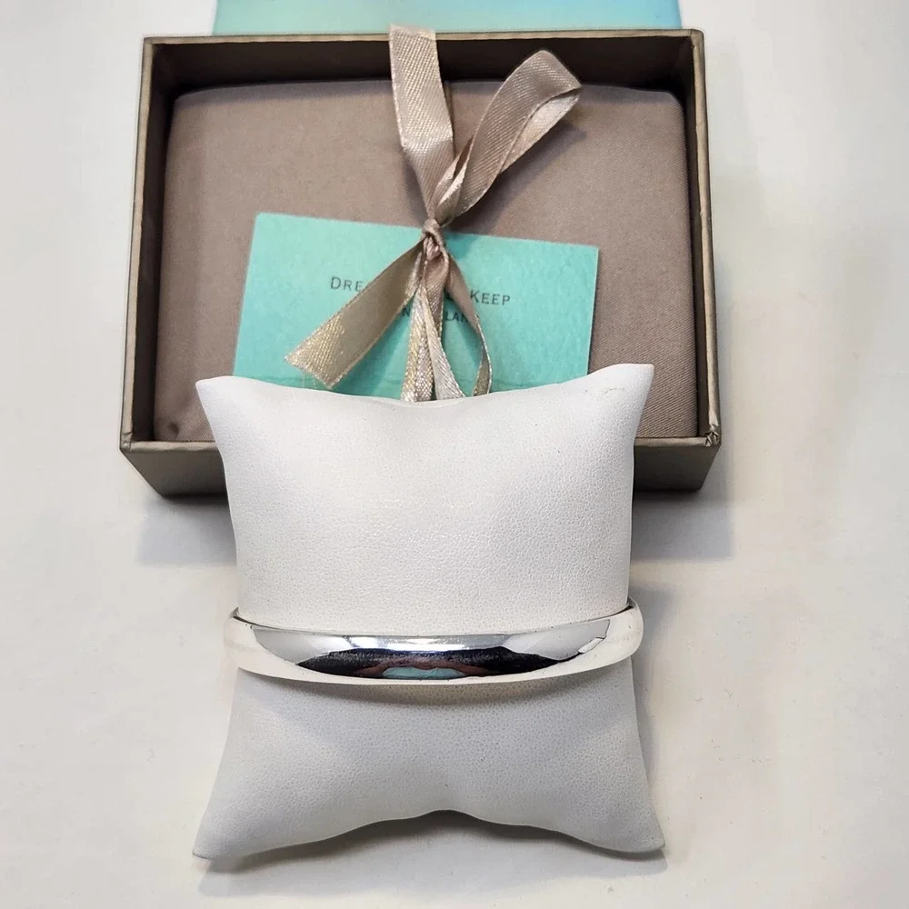 Dream Revel Keep Silver Tone Bangle Bracelet You Have My Heart Engraved Gift - Picture 2 of 8